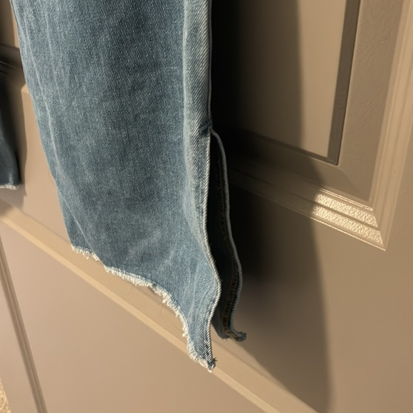 Universal Thread wide leg jeans with bottom slits - Picture 4 of 4